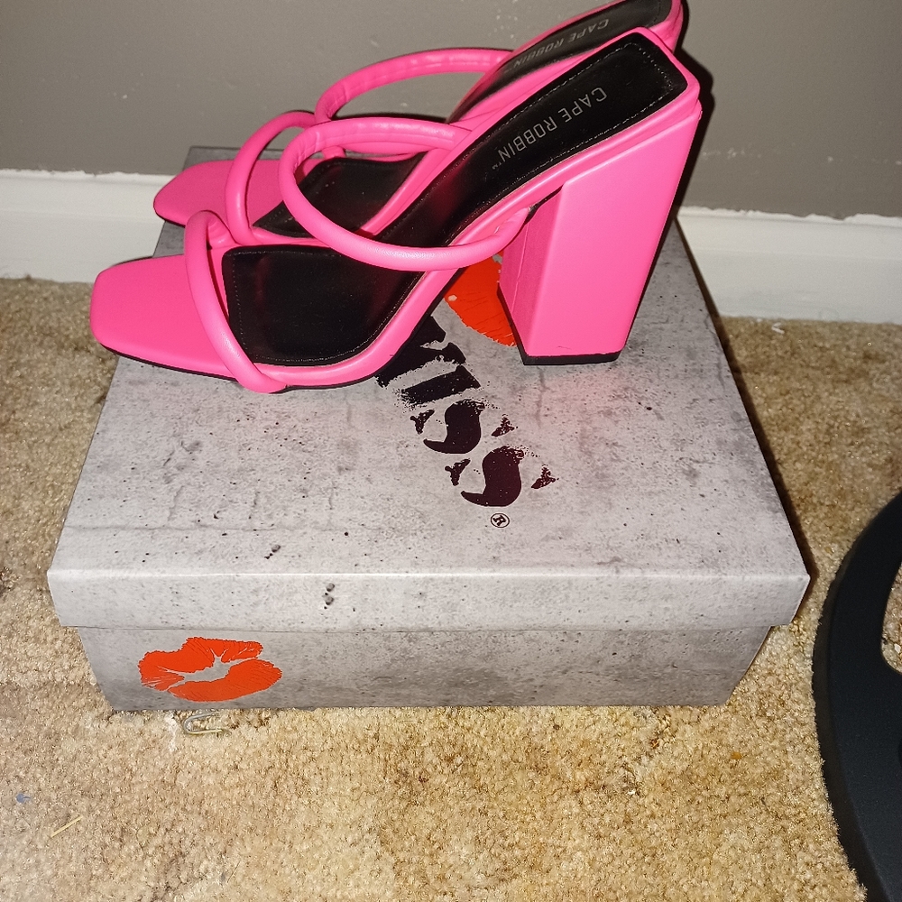 Pink heels